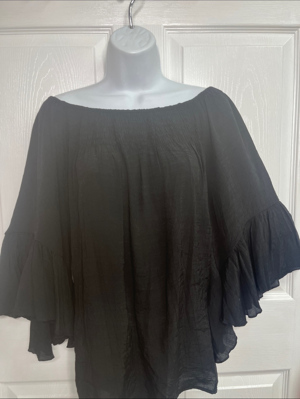Black Smocked Flowy On or Off Shoulder Top Cato NWT Size 14/16